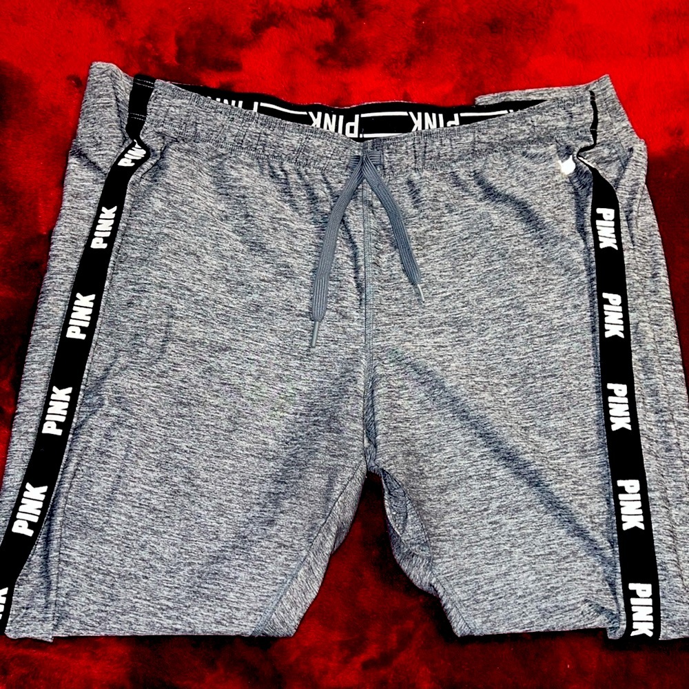 PINK Grey Leggings with black logo going down the sides - Picture 2 of 6